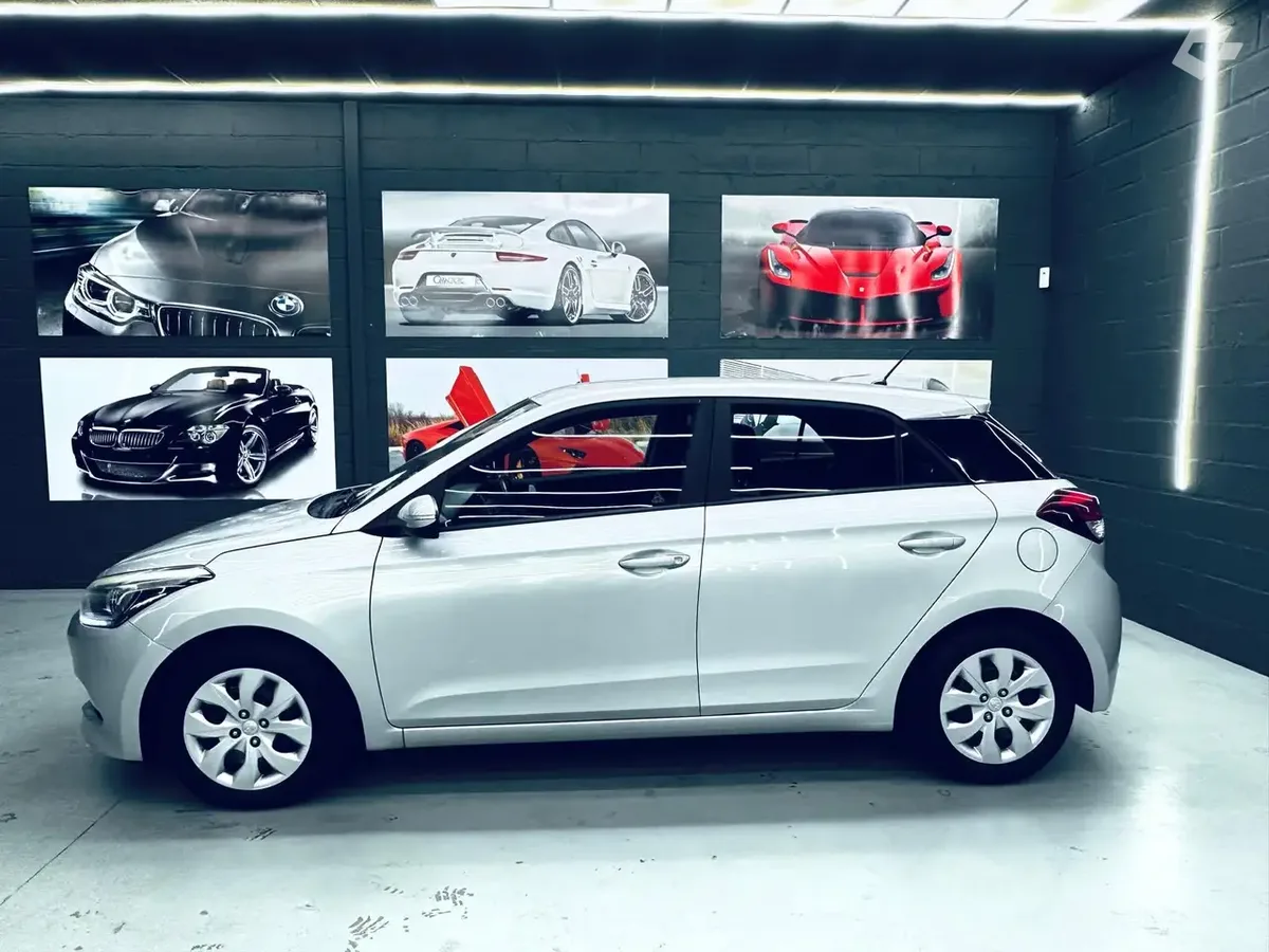 Hyundai i20 2016 — photo 3