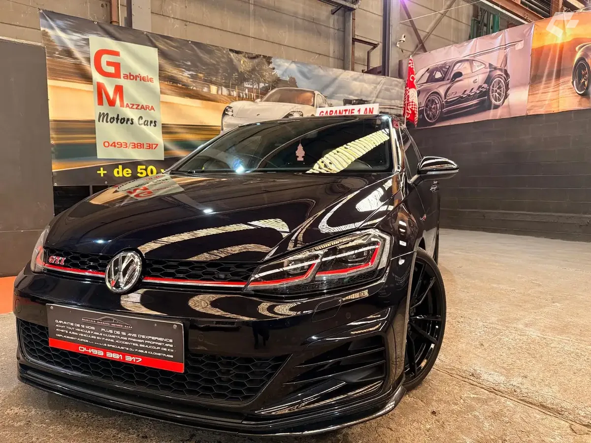 Volkswagen Golf 2019 — photo 1