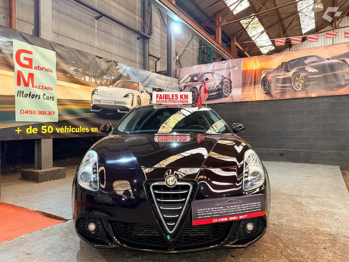 Alfa Romeo Giulietta 2013 — photo 3