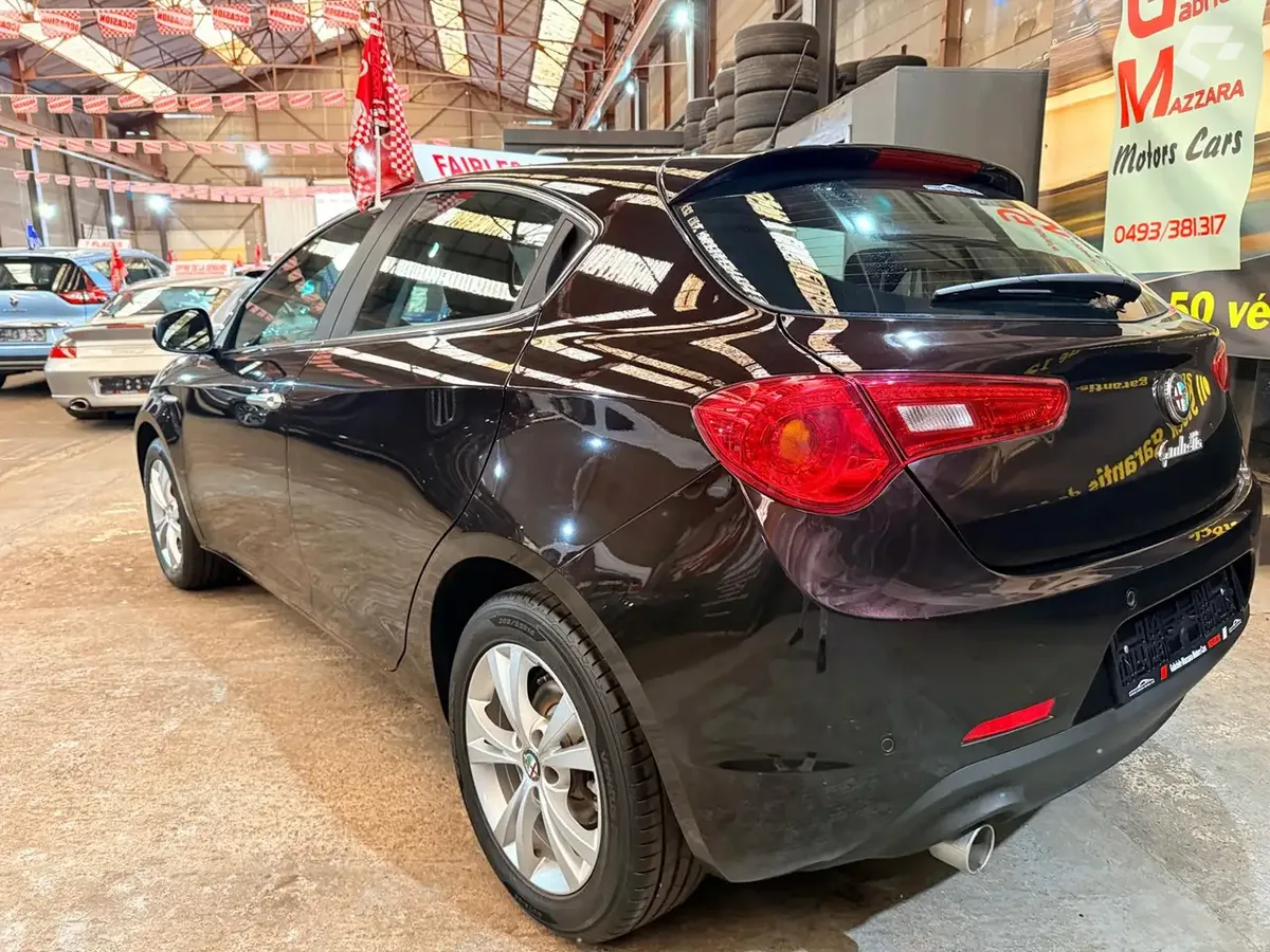Alfa Romeo Giulietta 2013 — photo 4