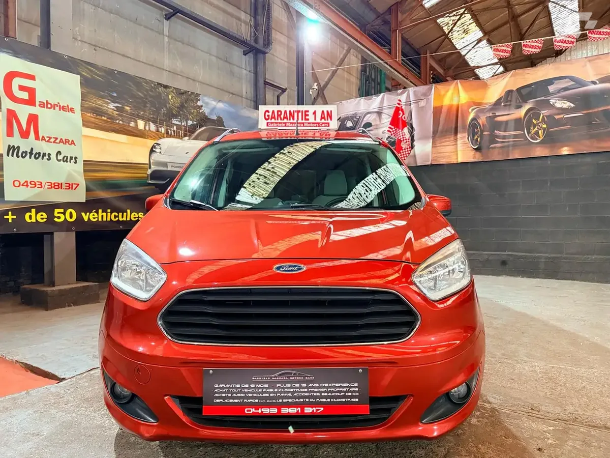 Ford Tourneo Courier 2015 — photo 3