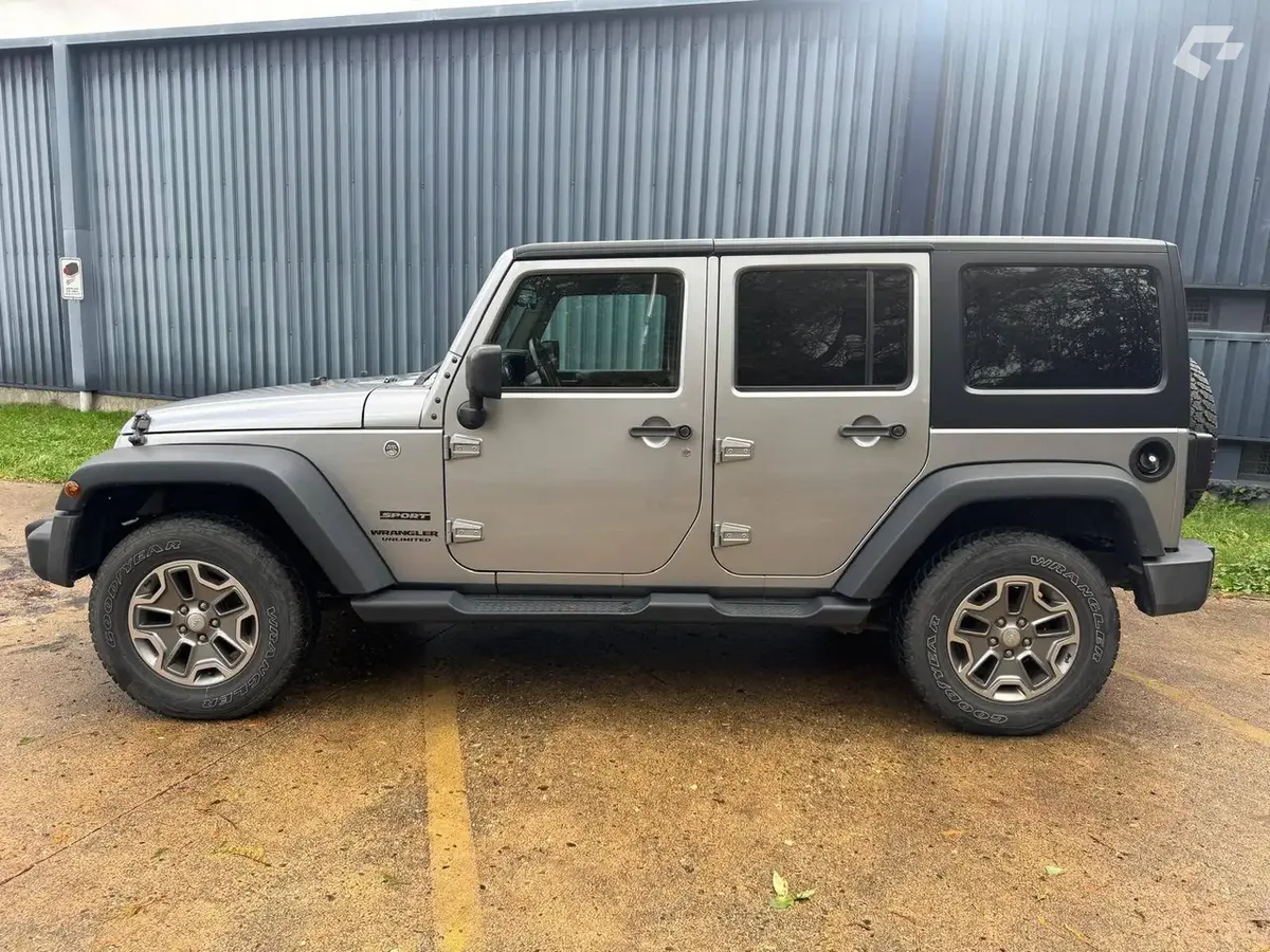 Jeep Wrangler 2018 — photo 2
