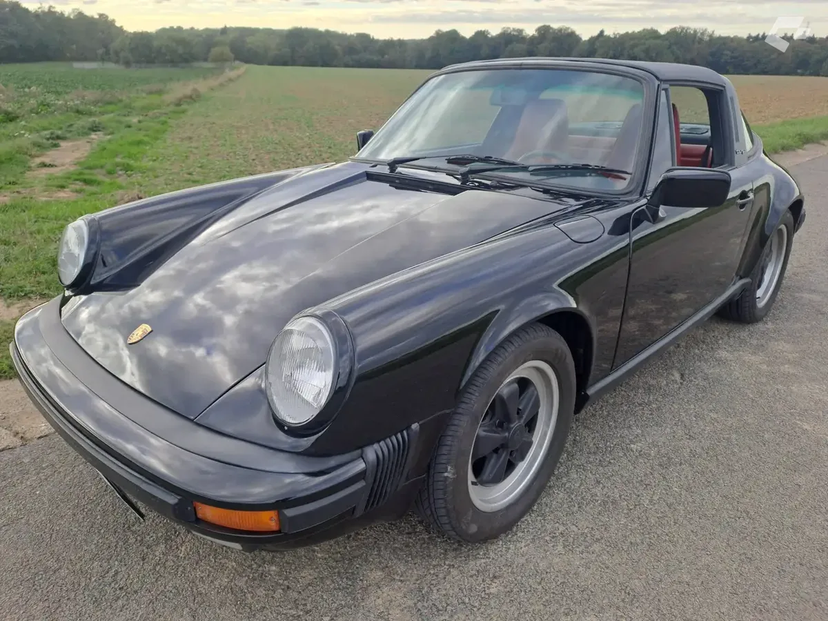 Porsche 911 1987 — photo 1