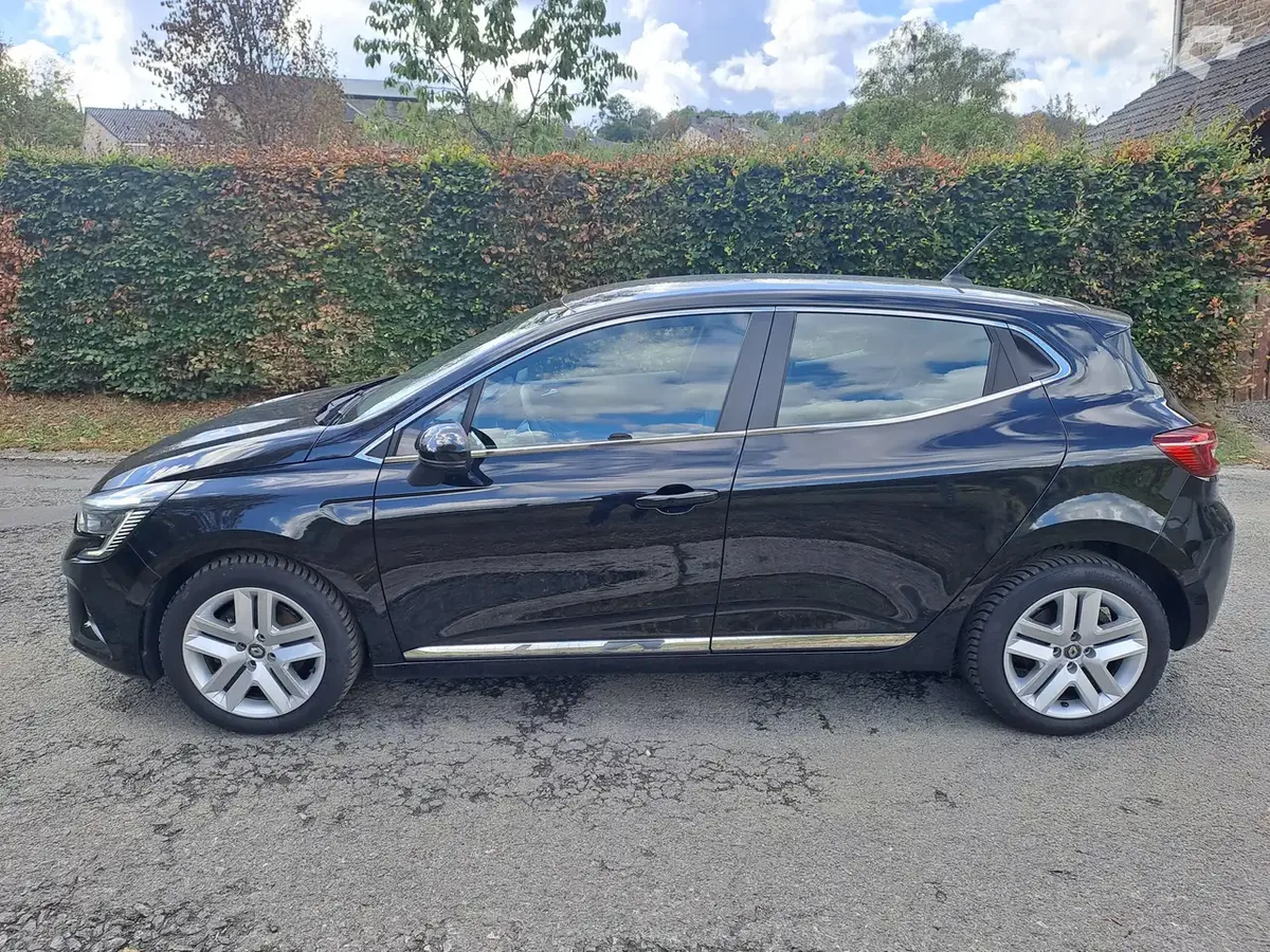 Renault Clio 2021 — photo 2