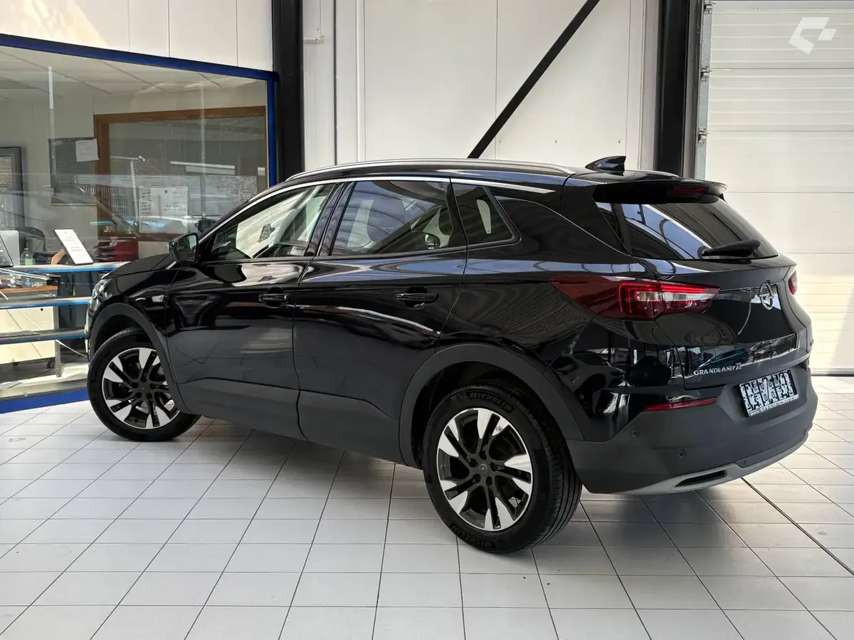 Opel Grandland X 2018 — photo 3