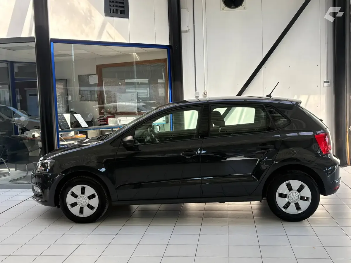 Volkswagen Polo 2016 — photo 2