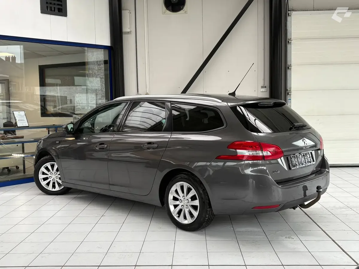 Peugeot 308 2017 — photo 3