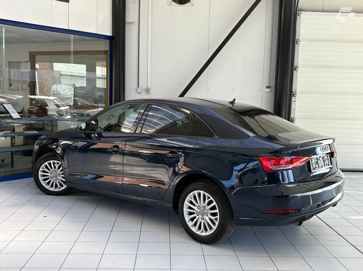 Audi A3 2017 — photo 3