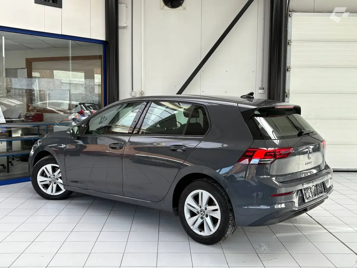 Volkswagen Golf 2021 — photo 3