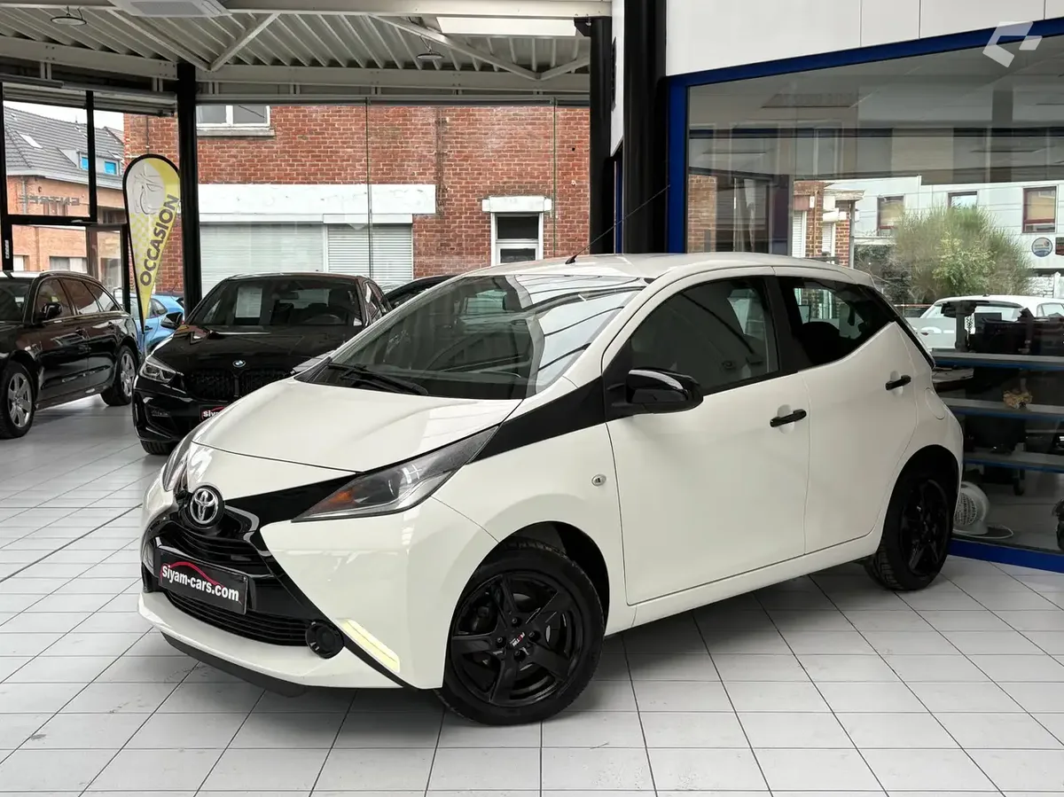 Toyota Aygo 2018 — photo 1