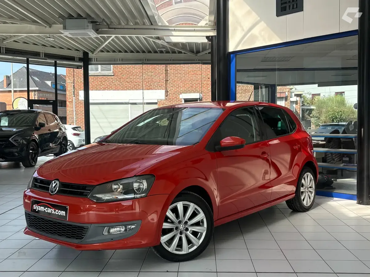 Volkswagen Polo 2010 — photo 1