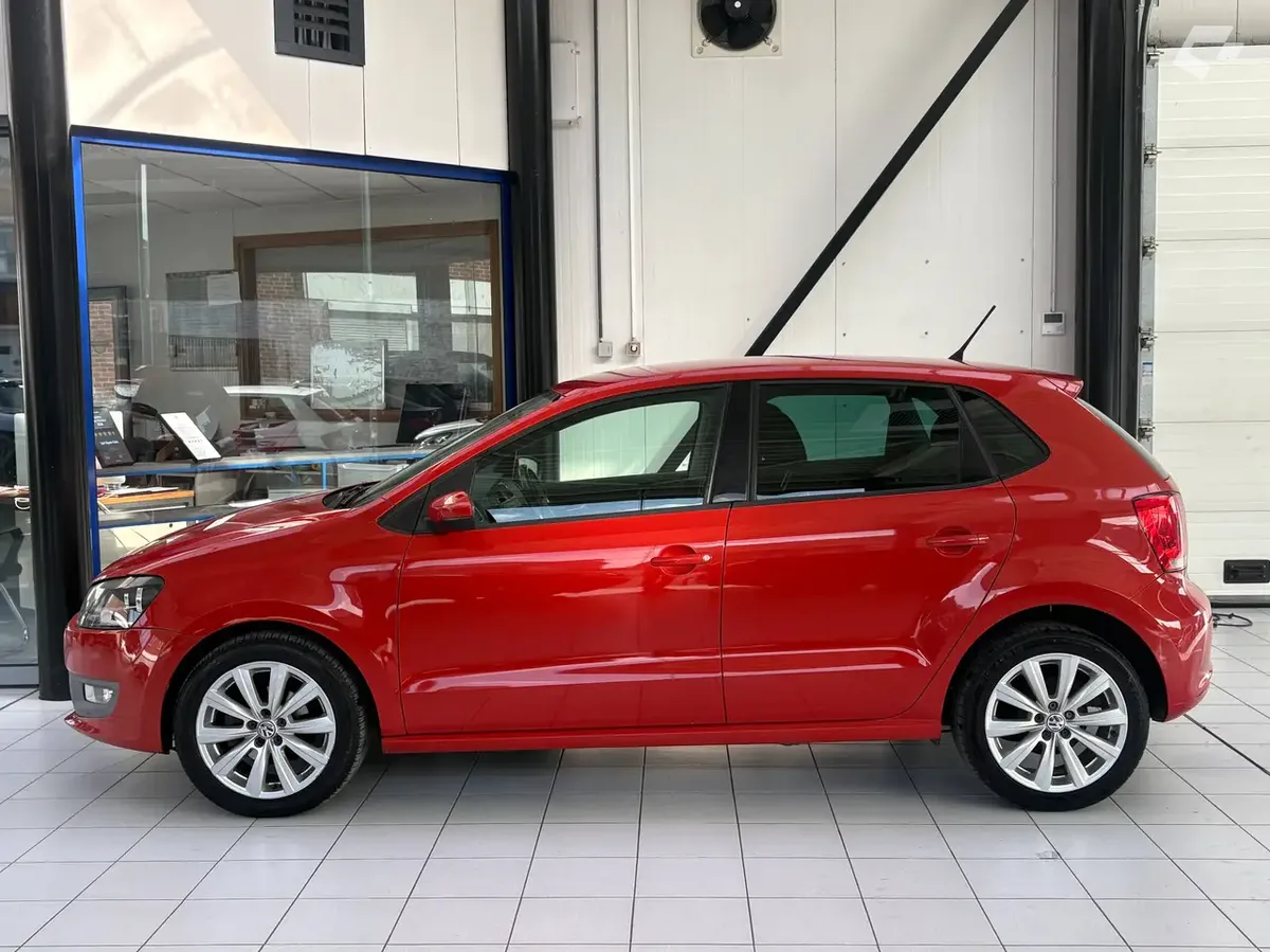 Volkswagen Polo 2010 — photo 2