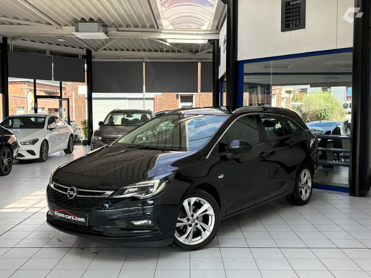 Opel Astra 2019 — photo 1