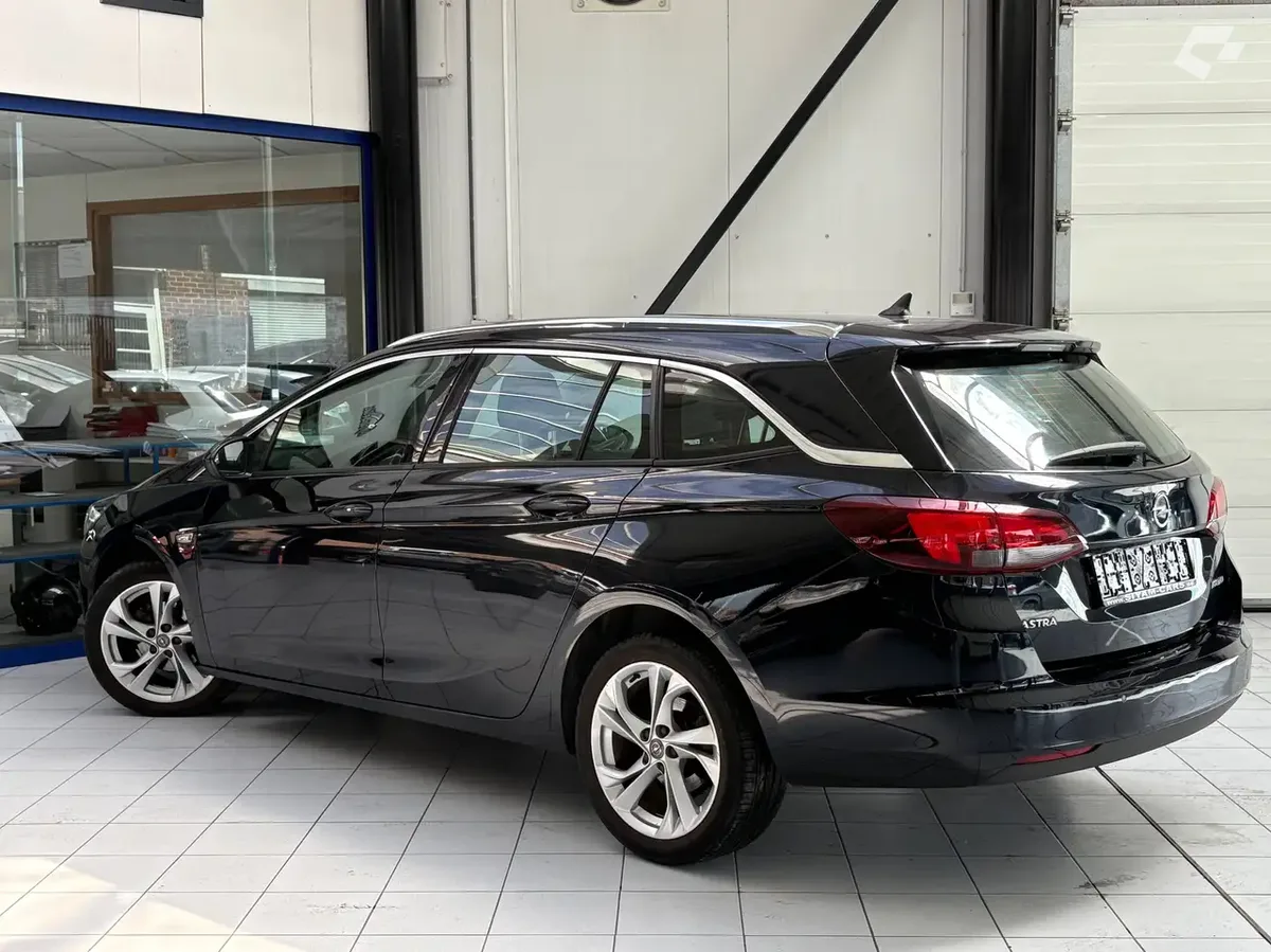 Opel Astra 2019 — photo 3