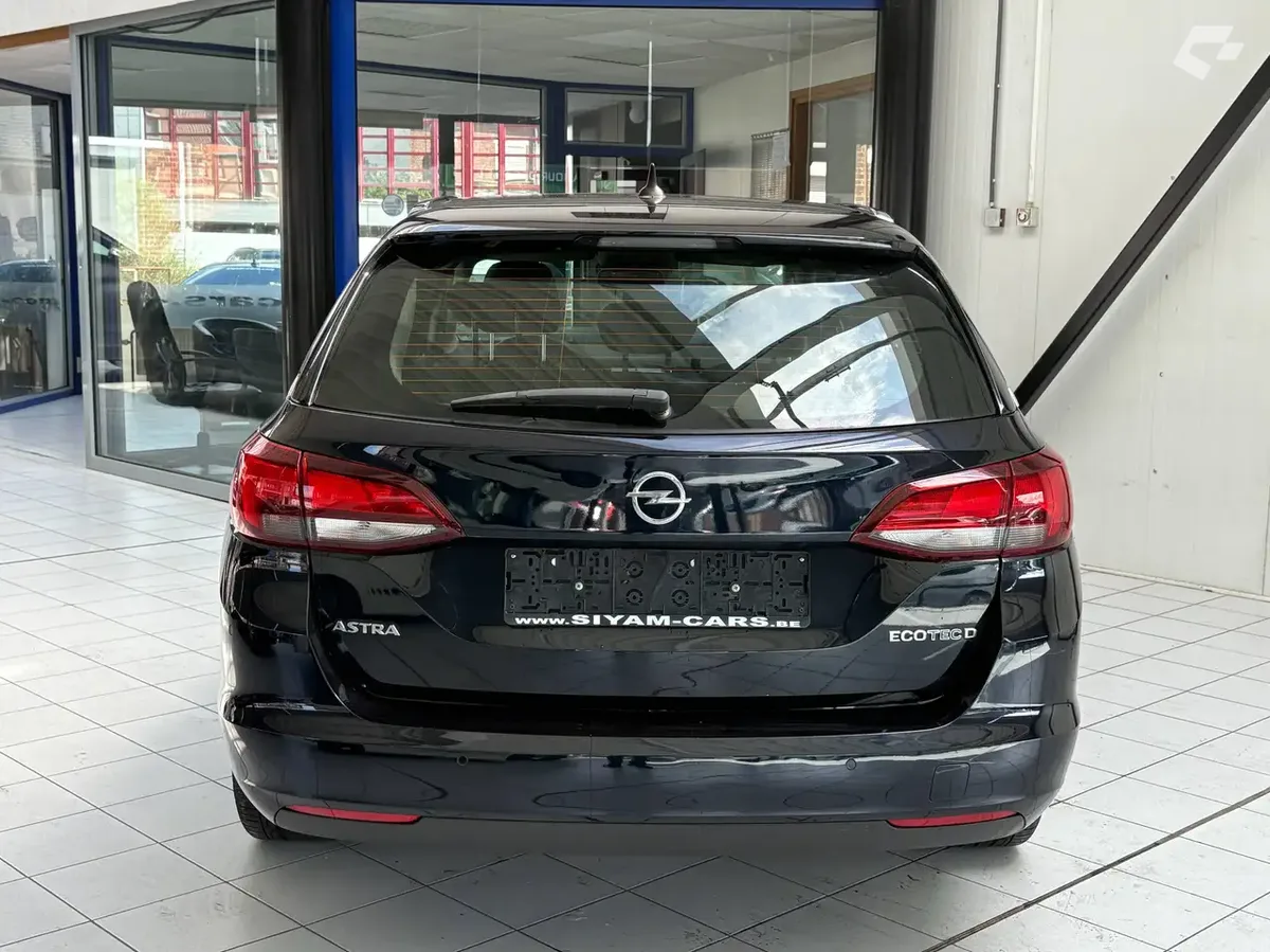 Opel Astra 2019 — photo 4