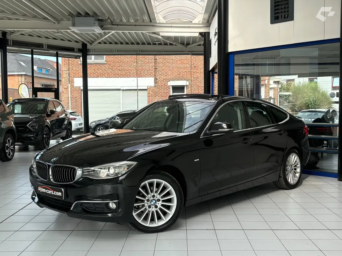 BMW 318 2014 — photo 1