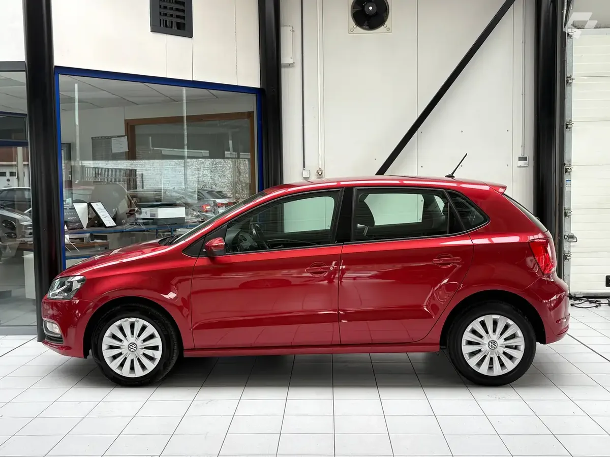 Volkswagen Polo 2015 — photo 2
