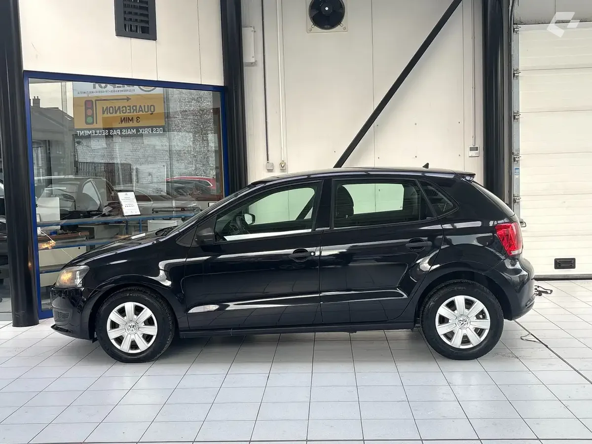Volkswagen Polo 2011 — photo 2