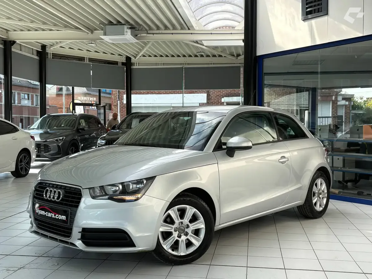 Audi A1 2011 — photo 1