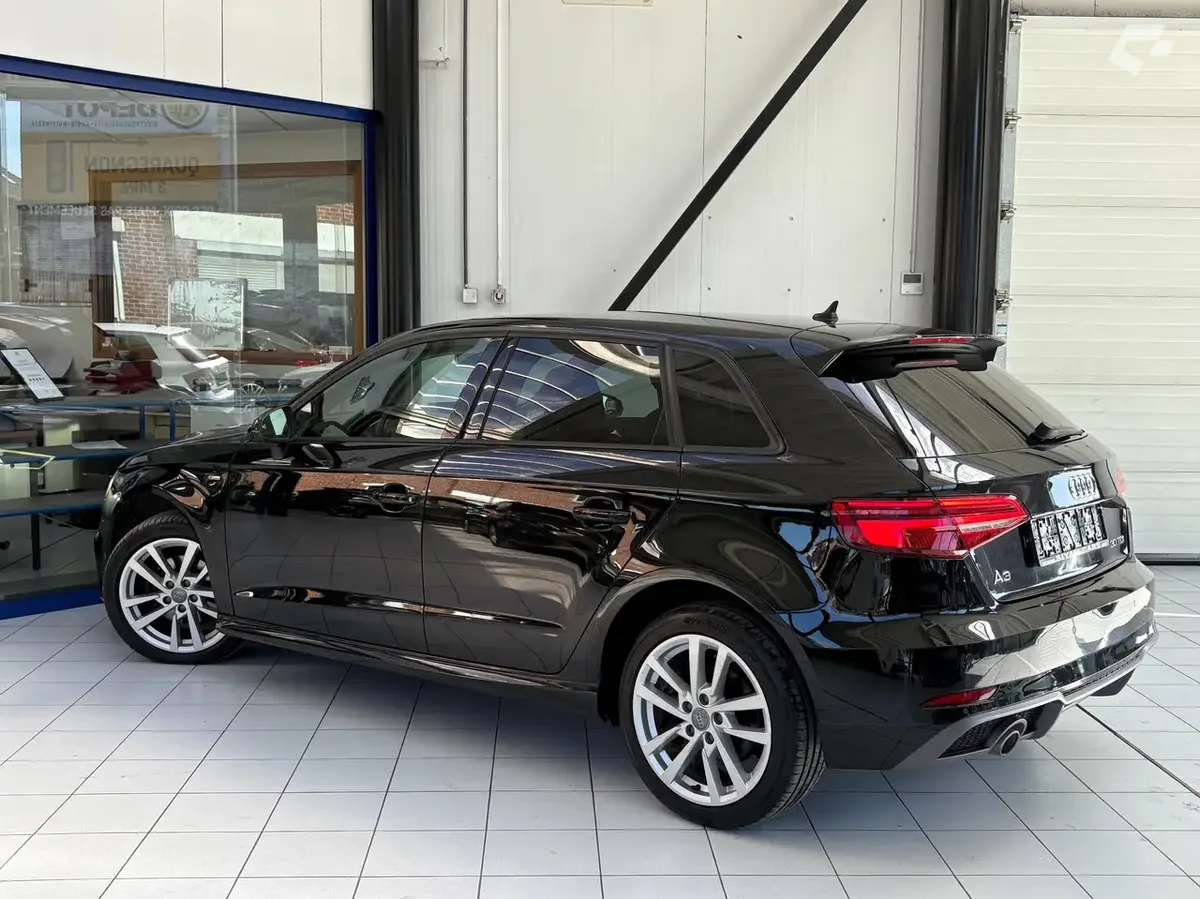 Audi A3 2020 — photo 3
