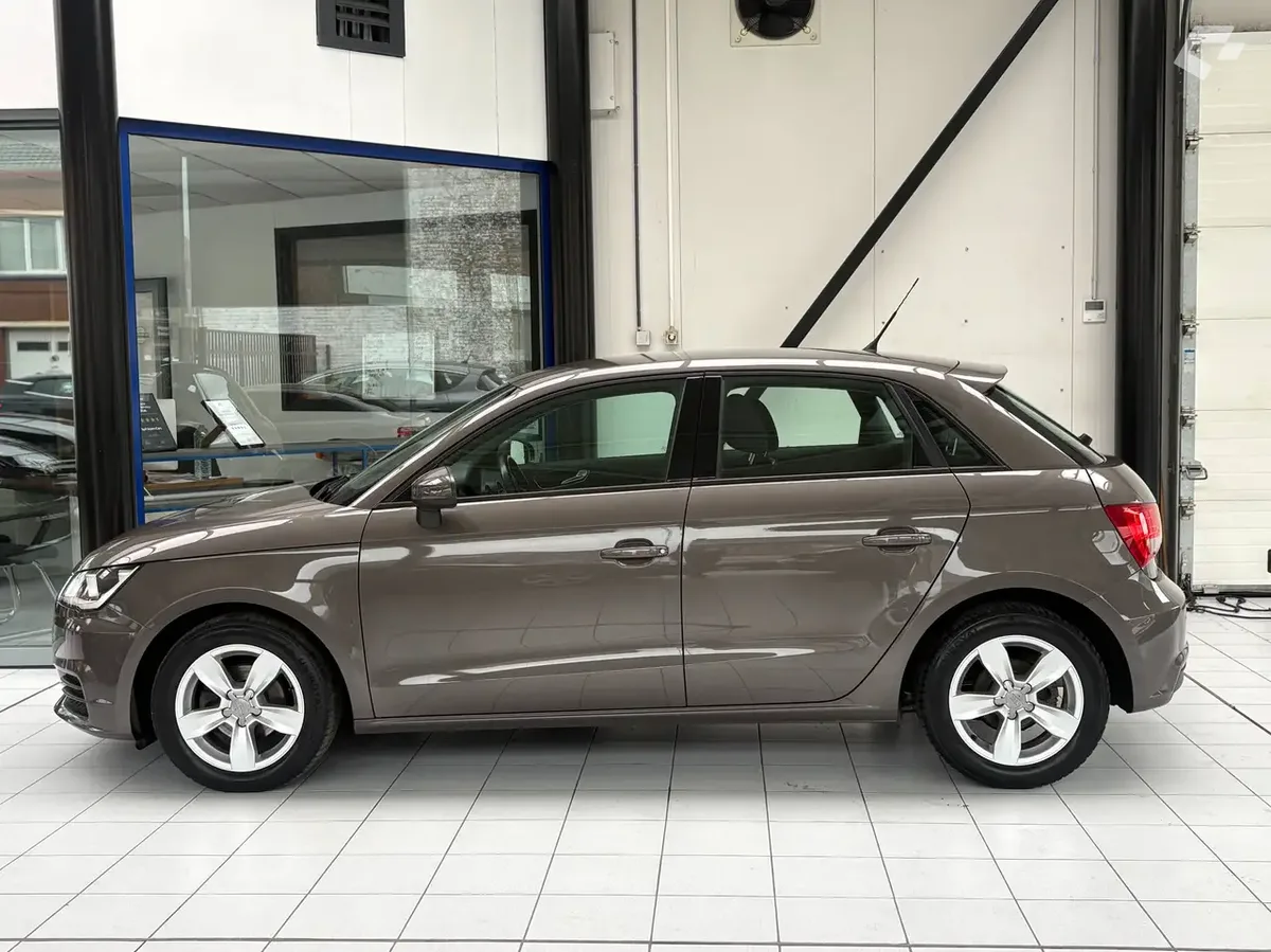 Audi A1 2017 — photo 2