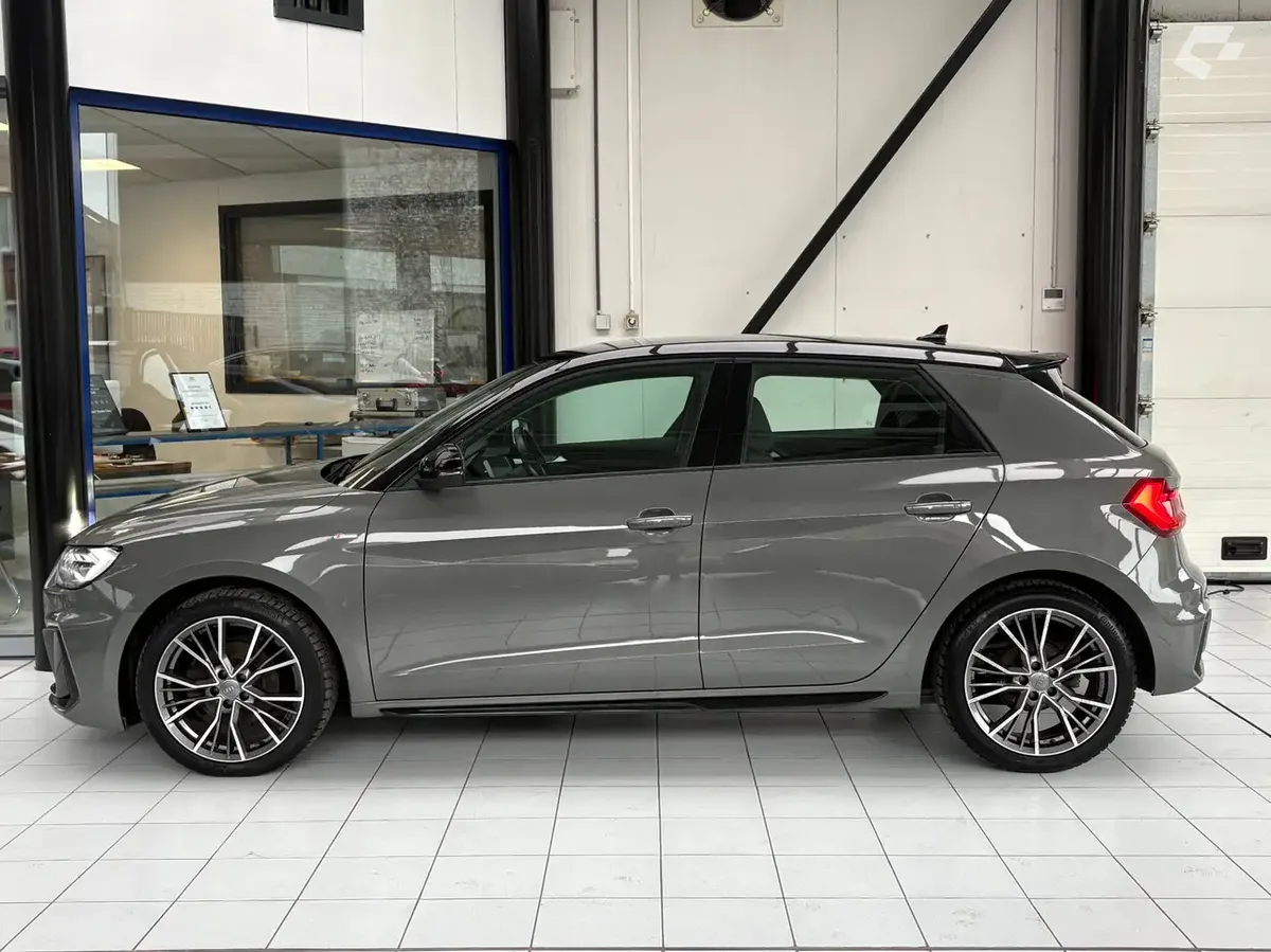 Audi A1 2019 — photo 2