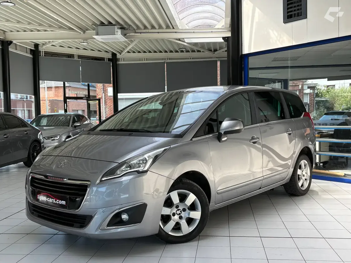 Peugeot 5008 2014 — photo 1