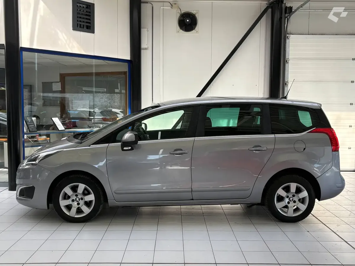 Peugeot 5008 2014 — photo 2