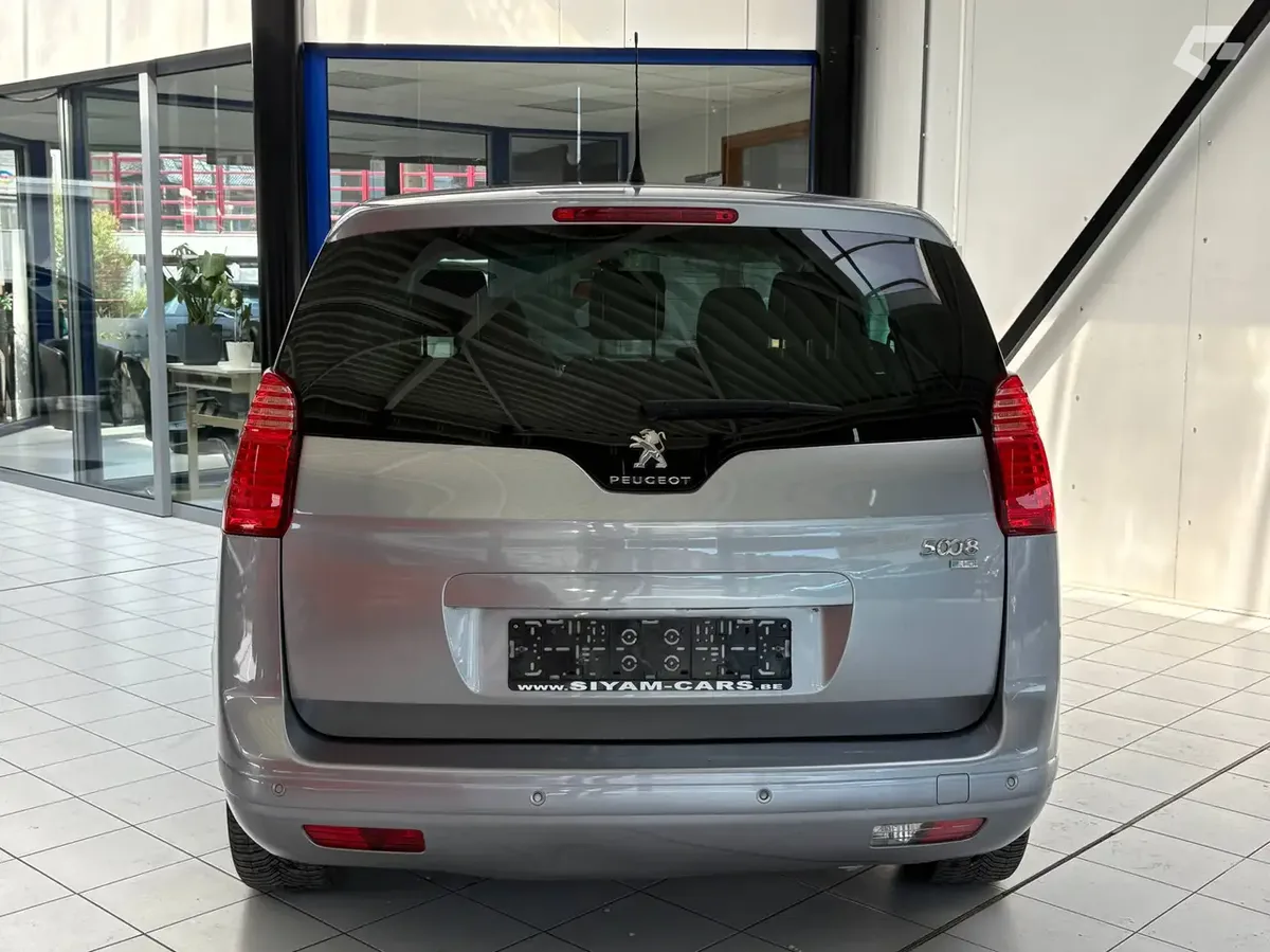 Peugeot 5008 2014 — photo 4