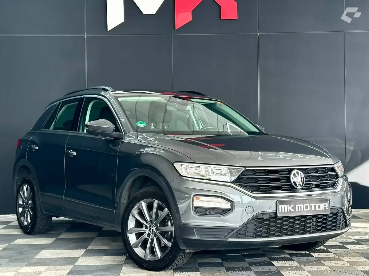 Volkswagen T-Roc 2021 — photo 2