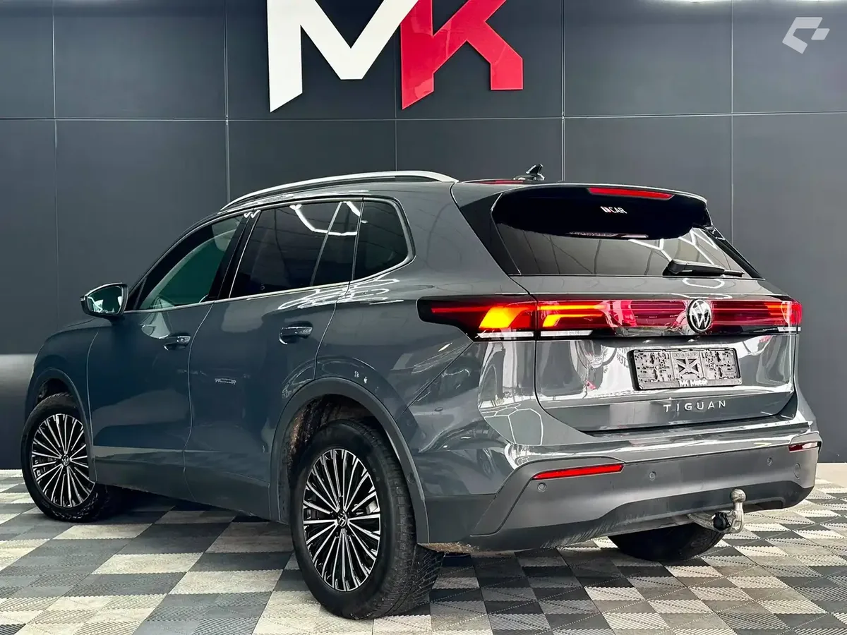 Volkswagen Tiguan 2024 — photo 3