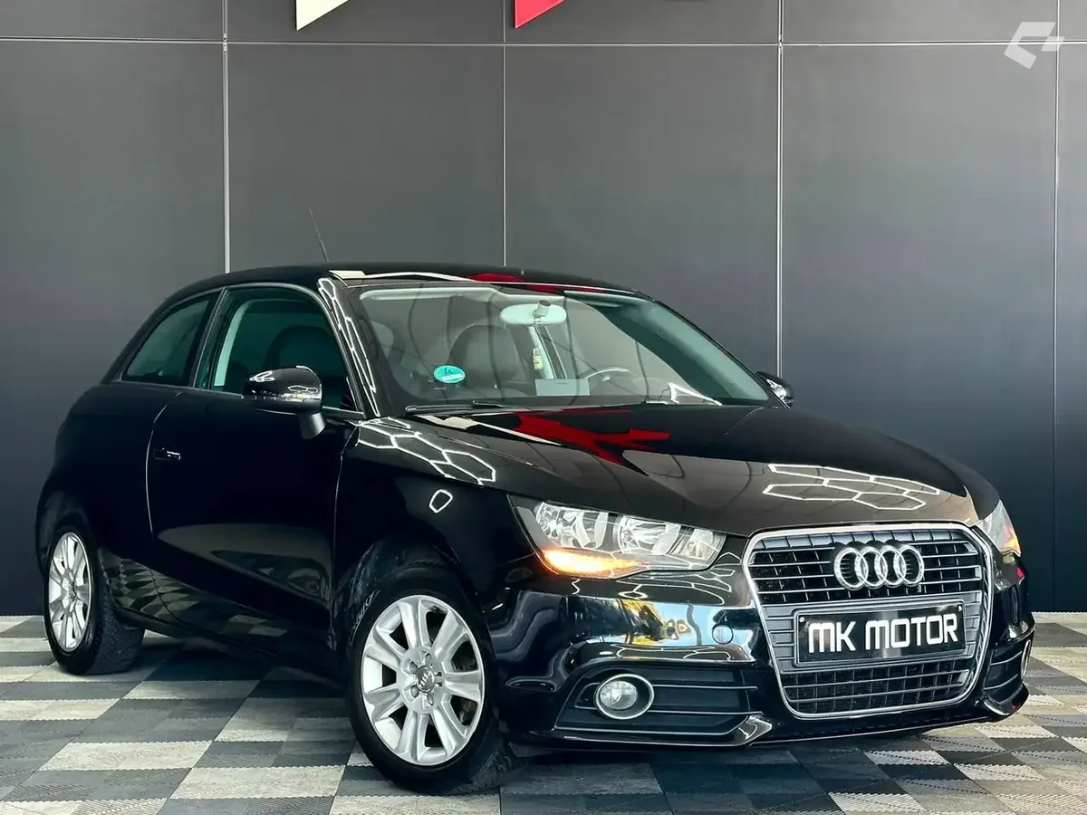 Audi A1 2011 — photo 2