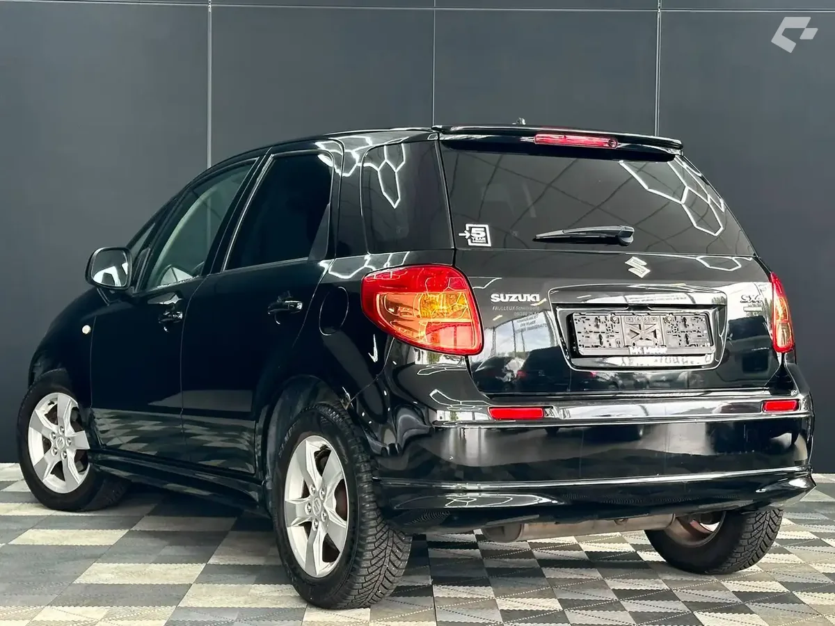 Suzuki SX4 2011 — photo 4