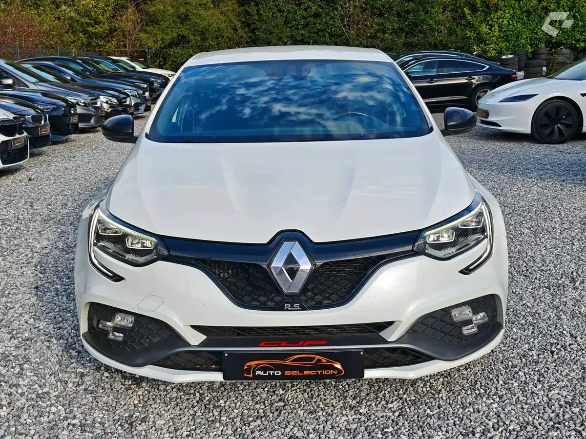 Renault Megane 2018 — photo 2