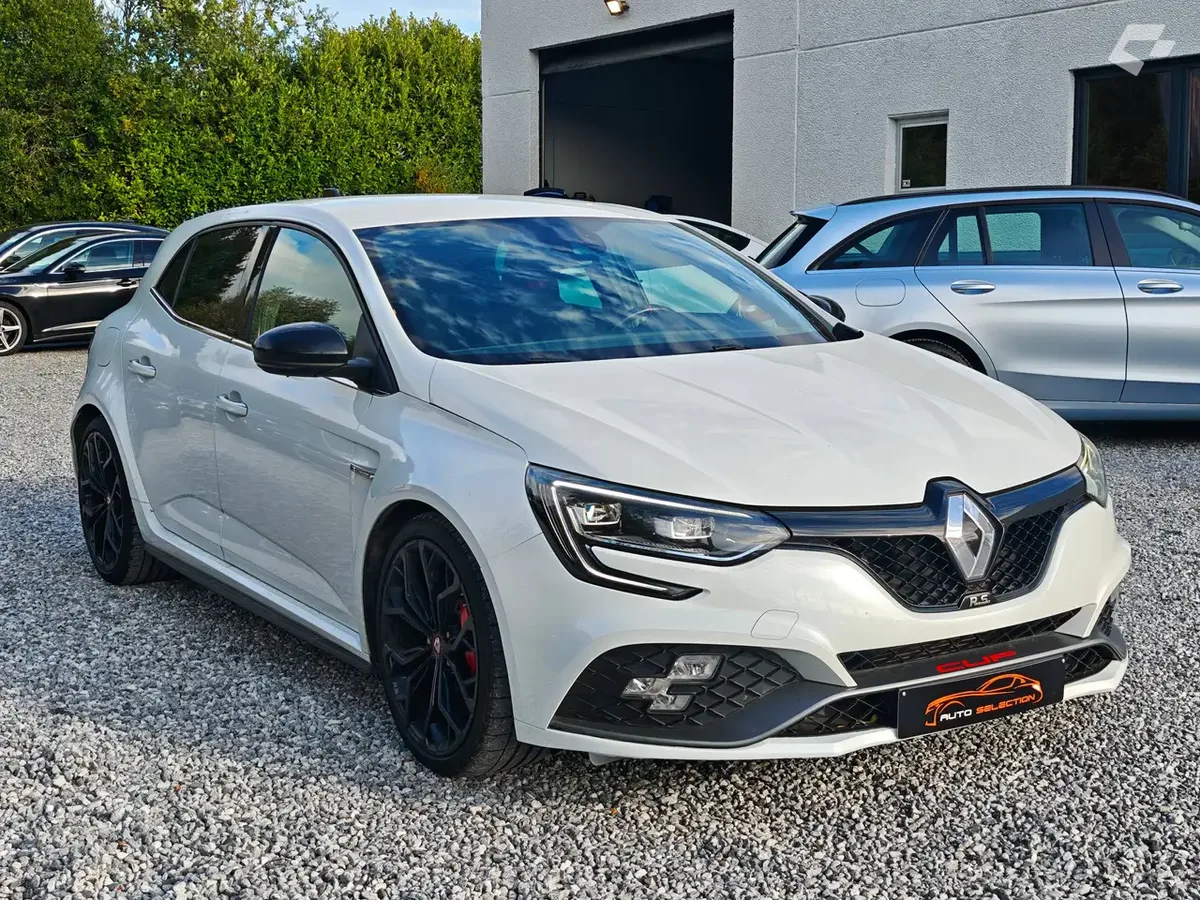 Renault Megane 2018 — photo 3