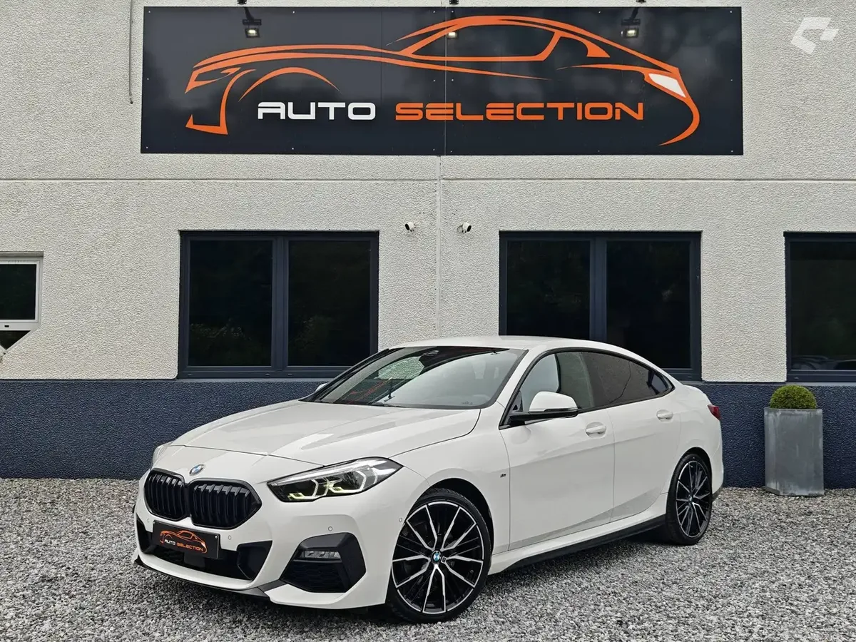 BMW 218 2021 — photo 1