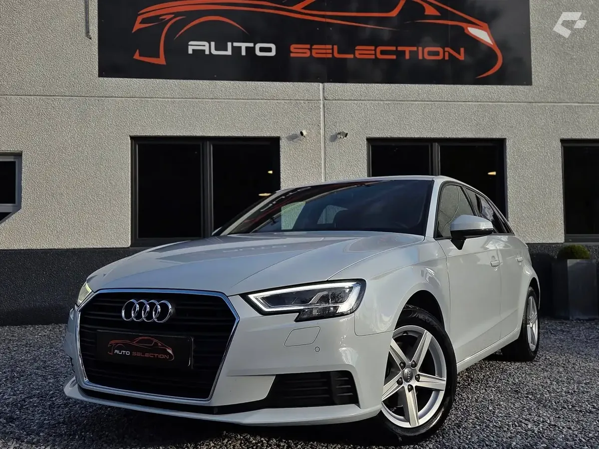 Audi A3 2019 — photo 1