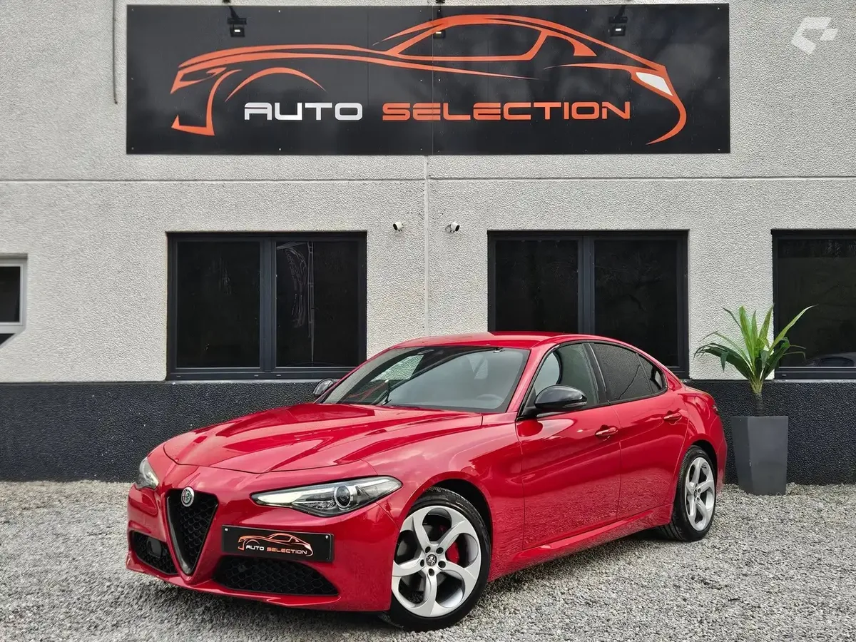 Alfa Romeo Giulia 2019 — photo 1