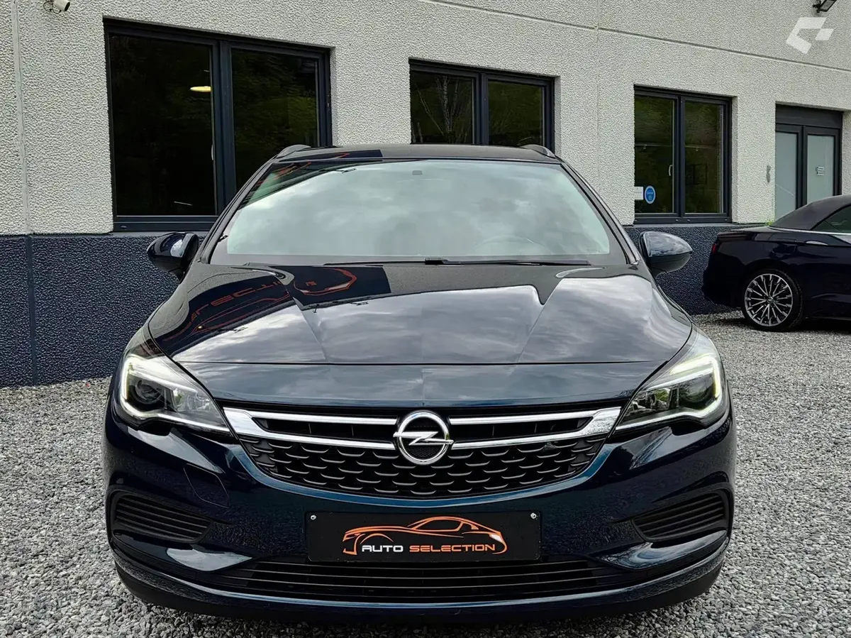 Opel Astra 2017 — photo 3