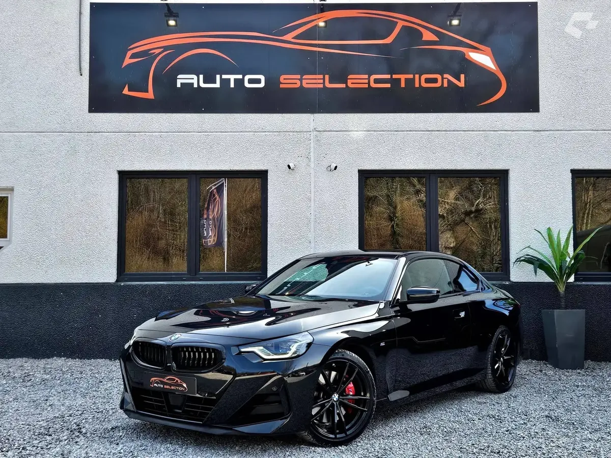 BMW 218 2023 — photo 1