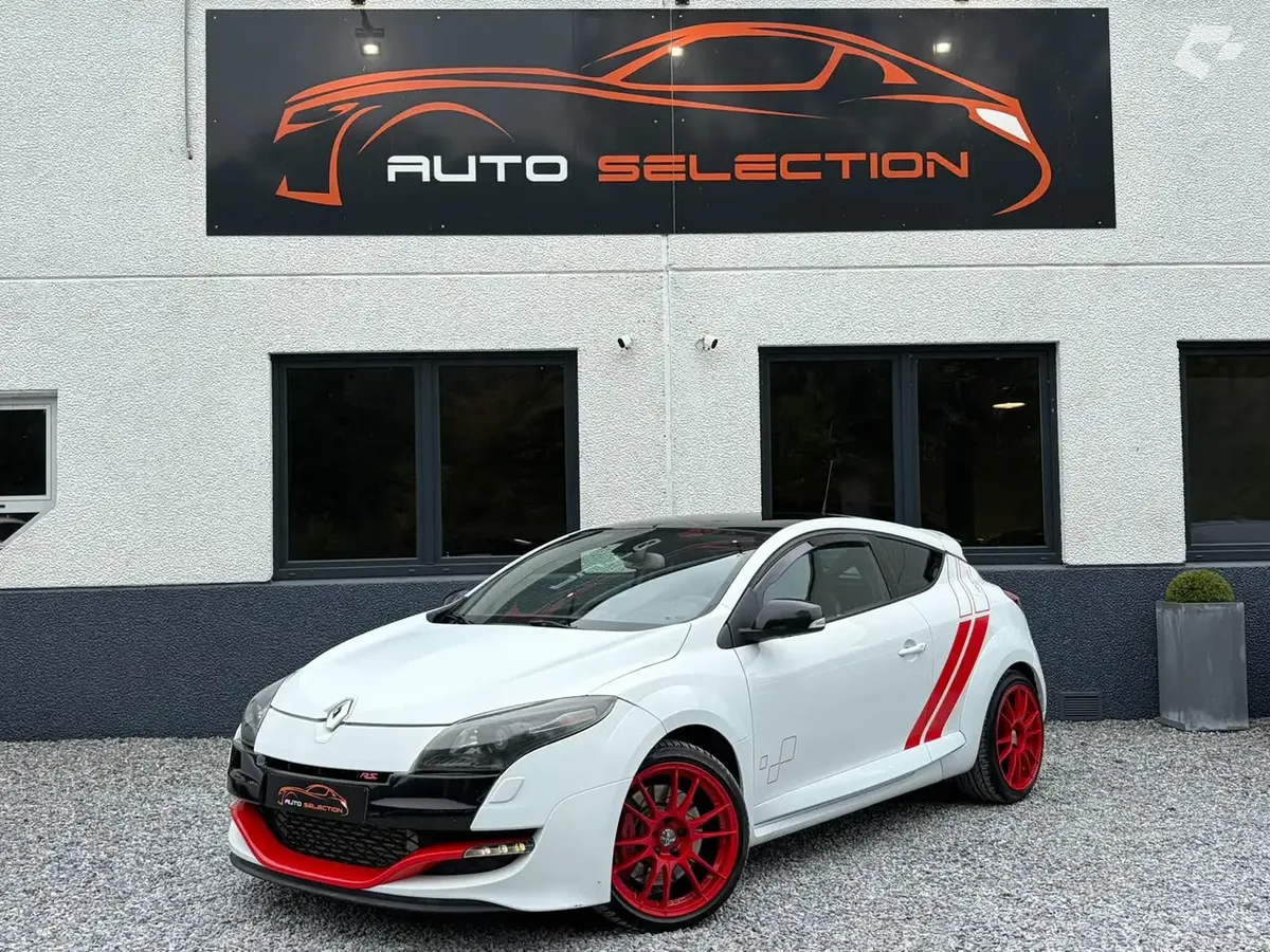 Renault Megane 2010 — photo 1