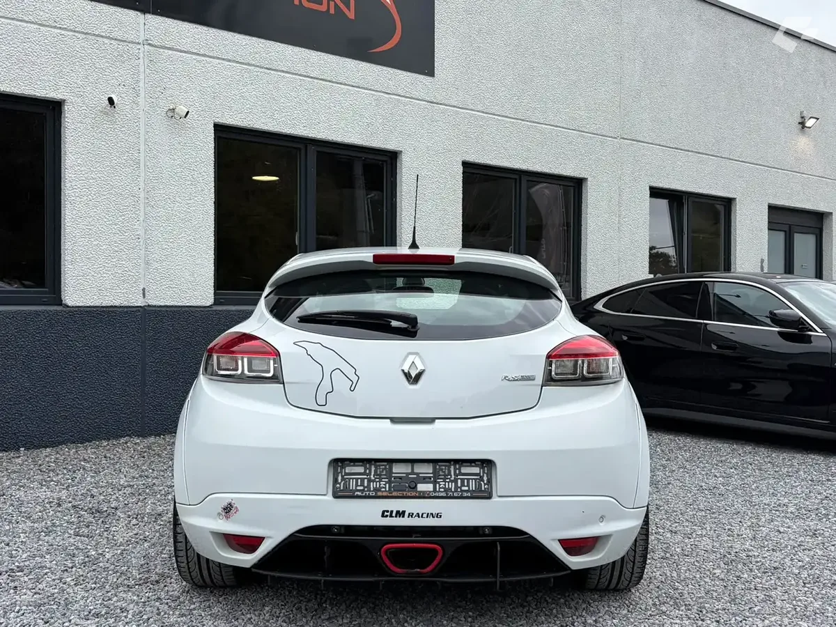 Renault Megane 2010 — photo 3