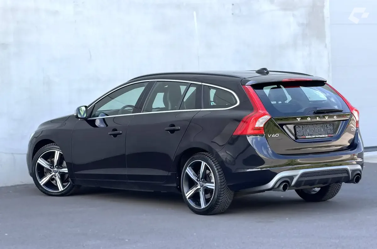 Volvo V60 2018 — photo 3