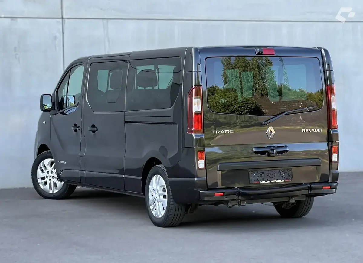 Renault Trafic 2016 — photo 3