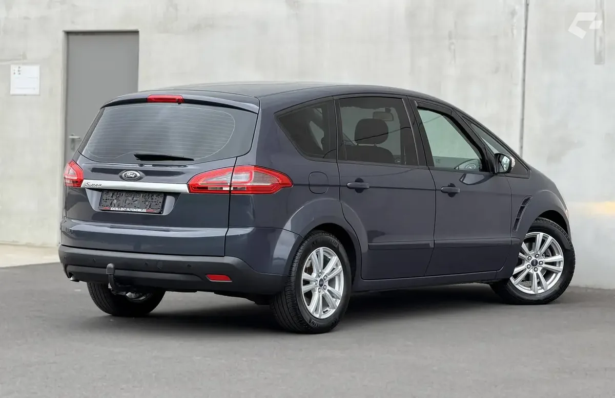 Ford S-MAX 2012 — photo 4