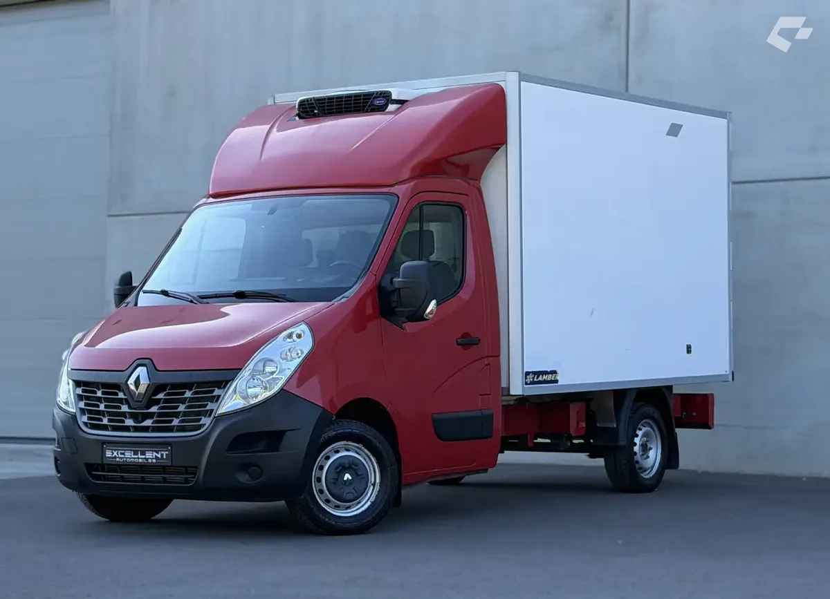 Renault Master 2018 — photo 1