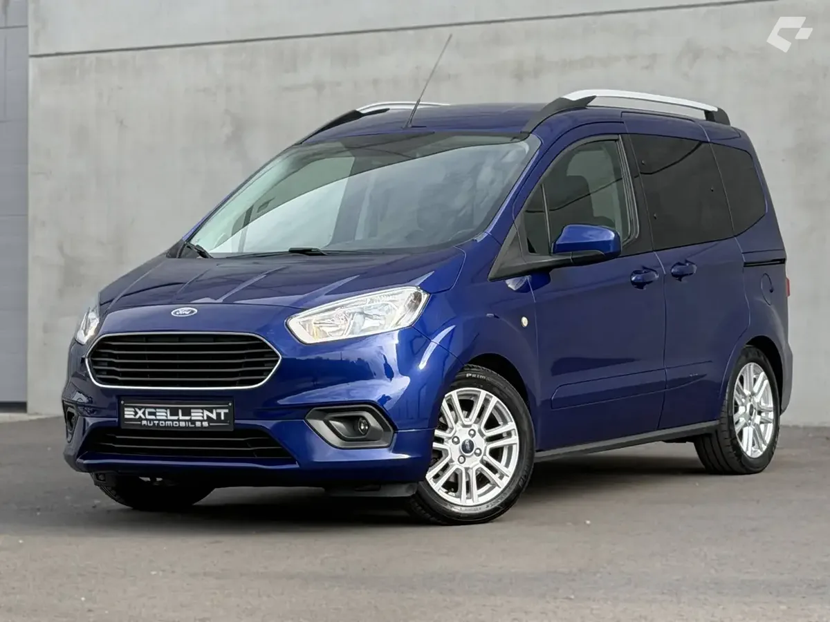 Ford Tourneo Courier 2019 — photo 1